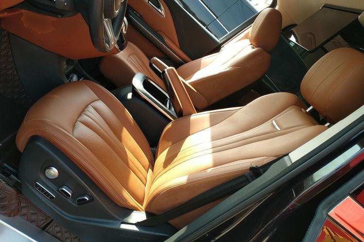 Used Hongqi HQ9 2023 2.0T Smart Connect Flagship Edition
