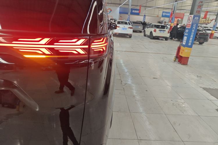 Used Denza D9 2022 DM-i 970 Four-Wheel Drive Prestige Model