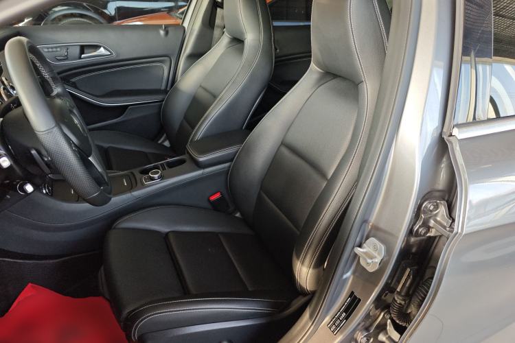 Used Mercedes-Benz GLA 2016 GLA 220 4MATIC Luxury Model
