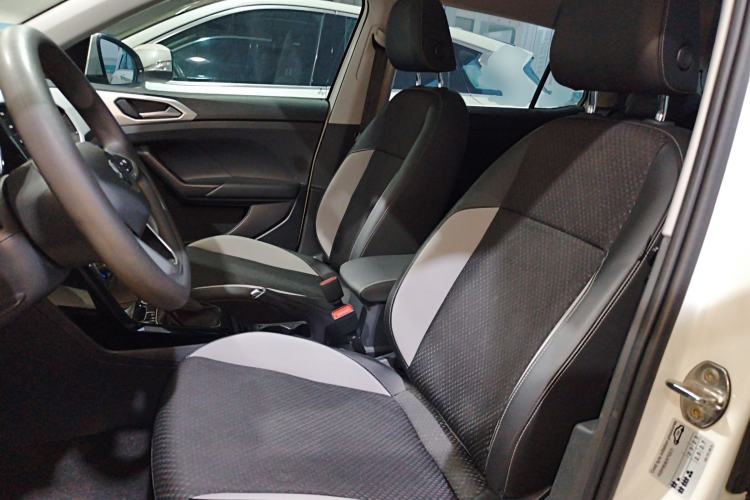 Used Volkswagen Tacqua 2021 200TSI DSG JoyConnect Edition