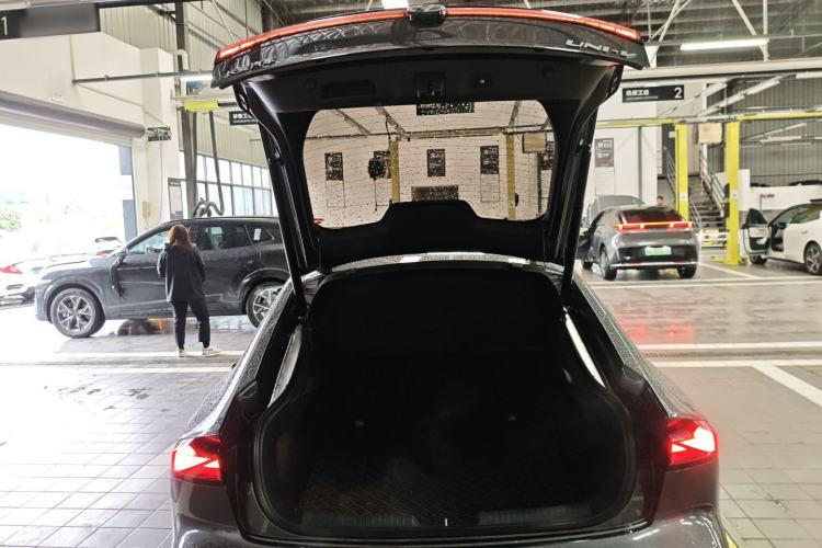 Used Changan UNI-V 2024 1.5T High-Energy Version