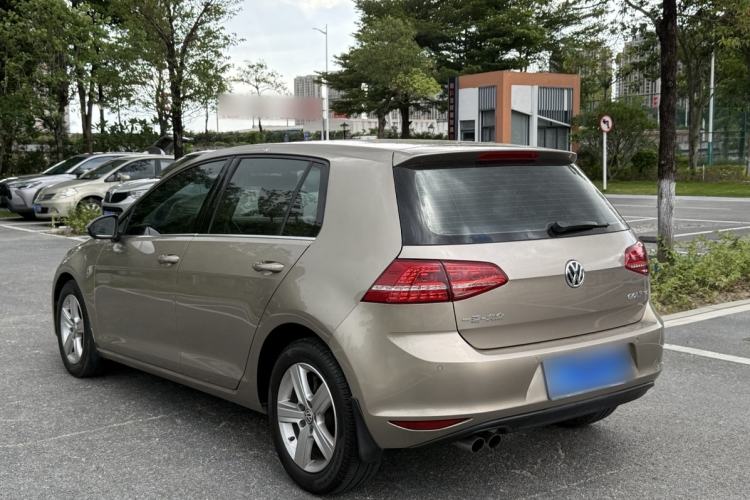 Used Volkswagen Golf 2016 230TSI Automatic Comfort Version
