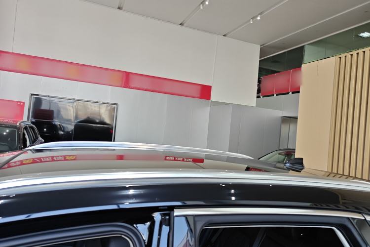 Used Hongqi HS5 2025 2.0T Two-Wheel Drive Flagship Pro Edition
