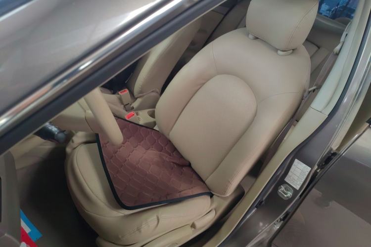 Used Nissan Sylphy 2016 Classic 1.6XE Automatic Leading Edition
