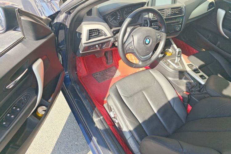 Used BMW 2 Series 2015 220i Convertible Coupe Leading Model
