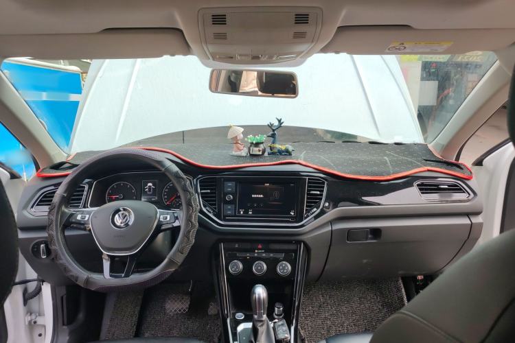 Used Volkswagen T-ROC 2019 280TSI DSG Two-Wheel Drive Comfort Version China VI Standard
