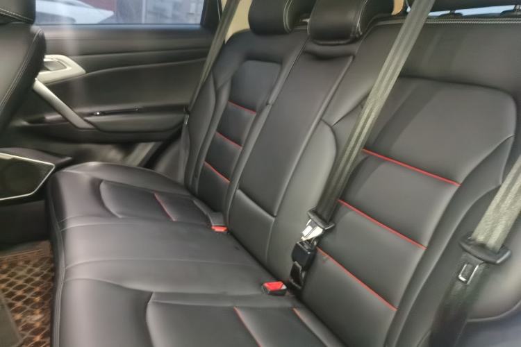 Used Geely Auto Emgrand X7 Sport 2020 1.8TD DCT Two-Wheel Drive Smart Connect 4G-Enabled Version
