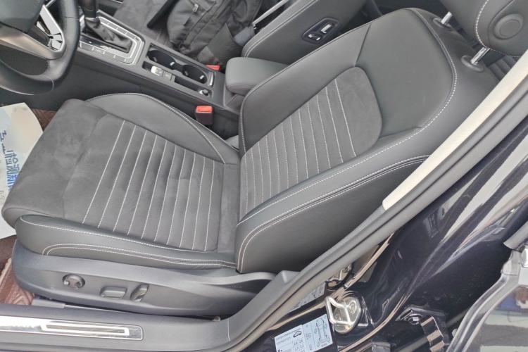 Used Volkswagen Magotan 2020 330TSI DSG Luxury Edition
