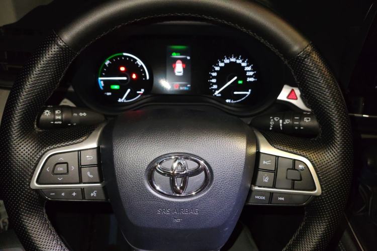 Used Toyota Sienna 2023 2.5L Hybrid Comfort Edition