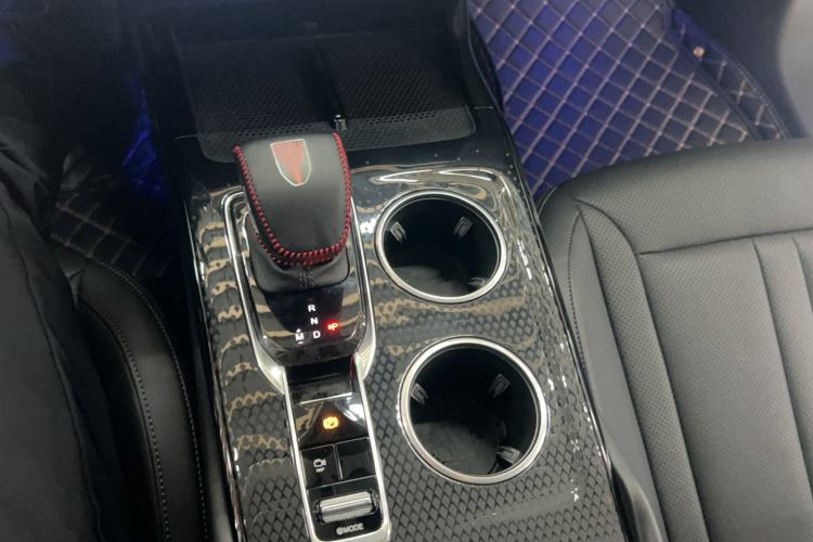 Used Hongqi HS3 2023 1.5T Two-Wheel Drive Shanwei Edition
