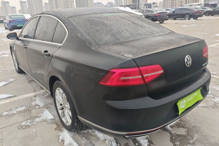 Used Volkswagen Magotan 2017 330TSI DSG Luxury Model
