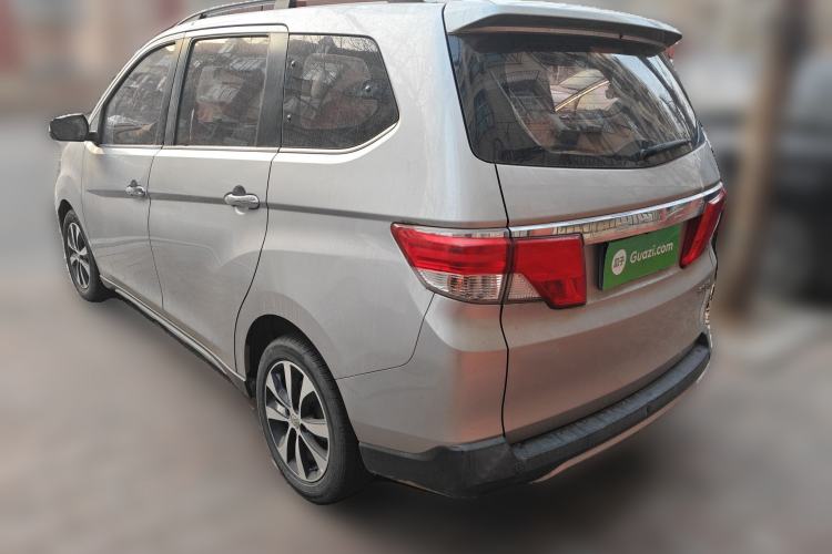 Used Venucia M50V 2017 1.5L XV Manual Elite Edition
