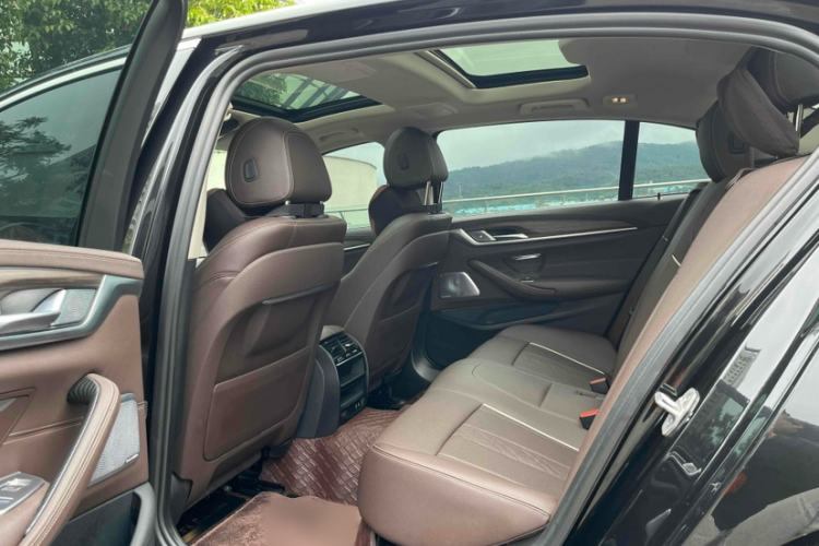 Used BMW 5 Series 2022 530Li Leading Luxury Package
