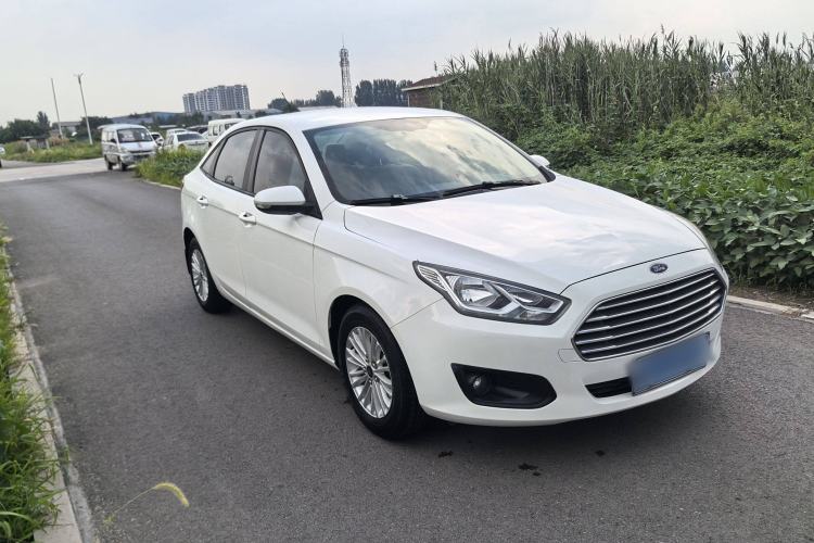 Used Ford Escort 2015 1.5L Manual Comfort Model
