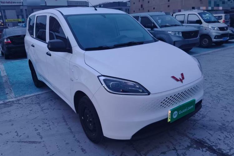 Used Wuling Hongguang New Energy 2025 Extended-Range Hybrid 50 km Standard Version
