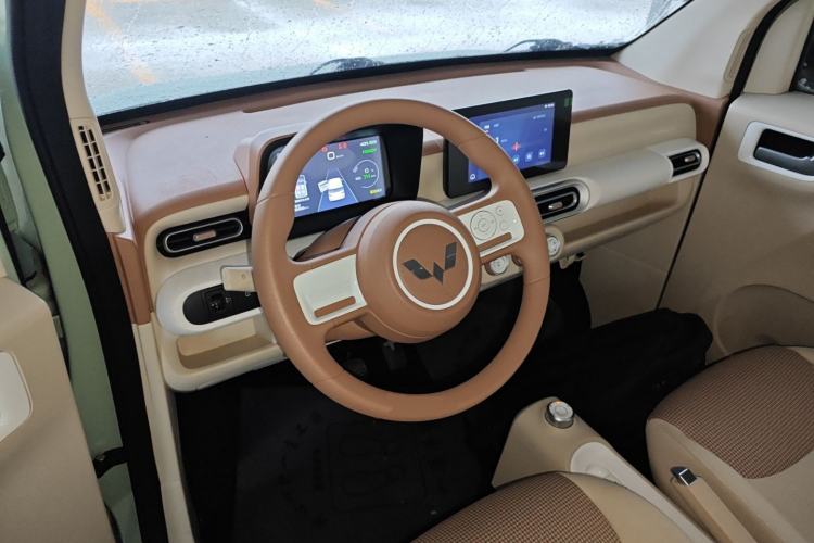 Used Wuling Hongguang MINIEV 2024 3rd Generation 215km Advanced Version