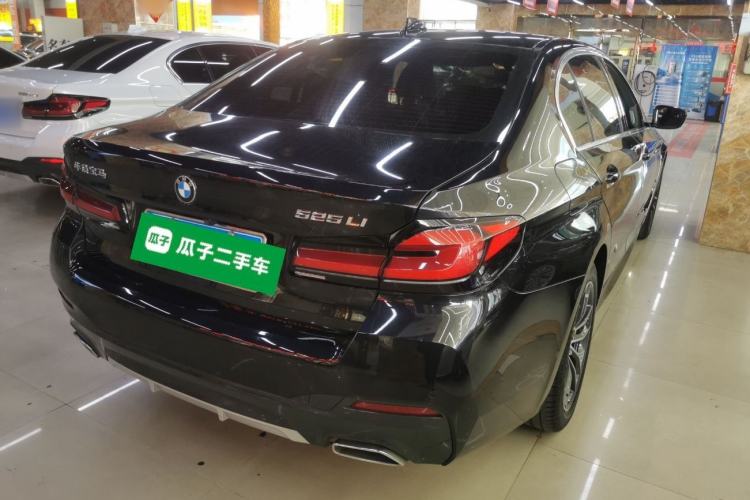 Used BMW 5 Series 2022 Second Facelift 525Li M Sport Package