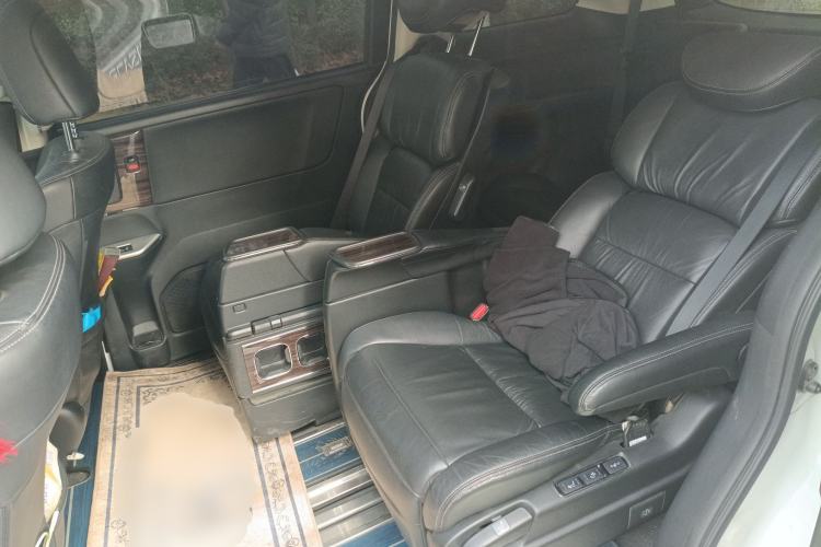 Used Honda Elysion 2016 2.4L Luxury Edition
