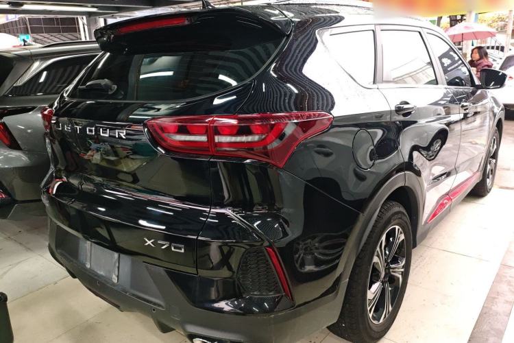 Used JETOUR X70 2023 1.5T DCT Beyond PRO Edition 7 Seats
