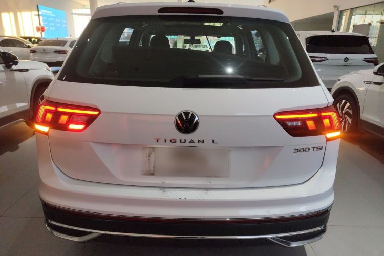 Used Volkswagen Tiguan L 2024 300TSI Automatic Two-Wheel Drive Smart Edition
