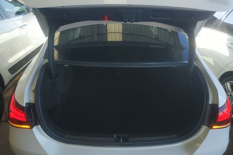 Used Mercedes-Benz A-Class 2021 A 200 L Sport Sedan Fashion Model
