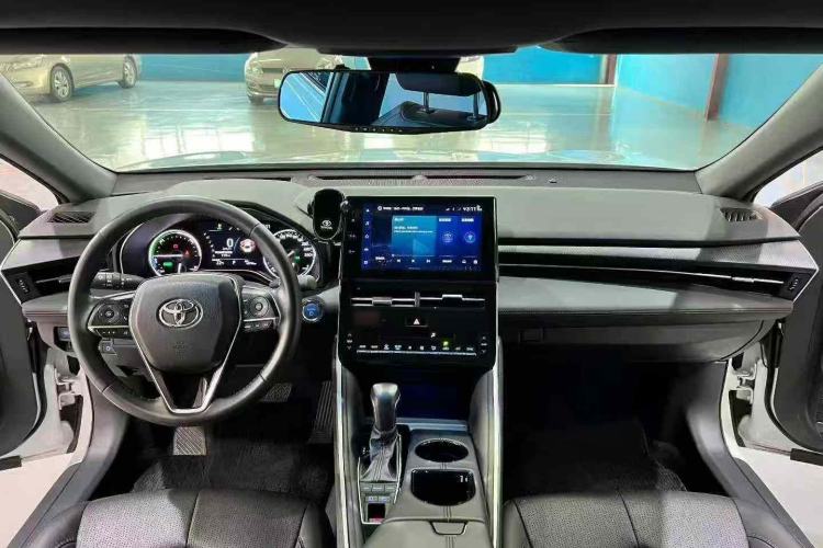 Used Toyota Avalon 2023 Dual-Engine 2.5L Luxury Edition