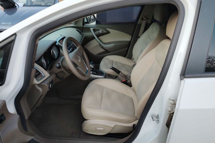 Used Buick GT 2013 GT 1.6L Automatic Fashion Edition
