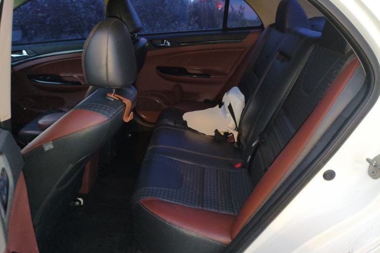 Used BYD Surui 2015 1.5L Manual Luxury Model
