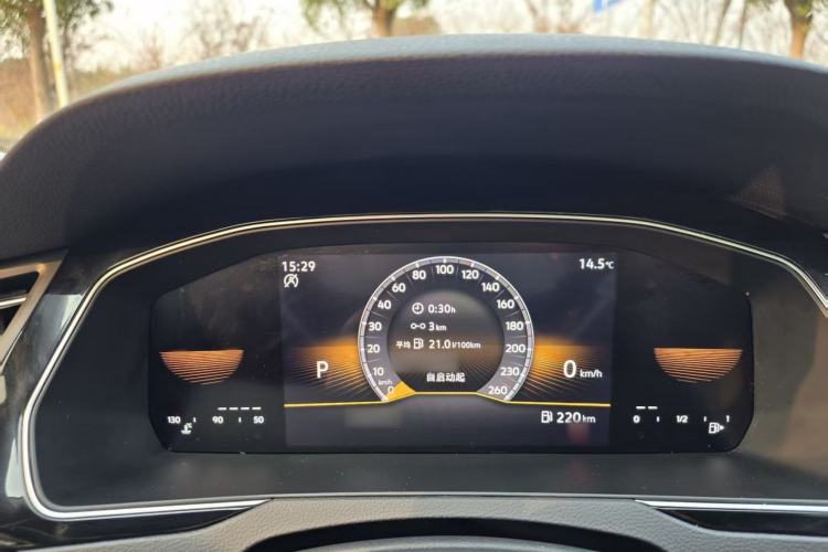 Used Volkswagen Magotan 2025 Zhongxiang Version 280TSI DSG Comfort Edition
