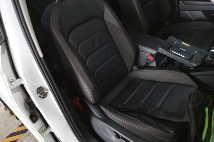 Used Volkswagen Tayron 2020 330TSI Two-Wheel Drive Luxury Smart Connectivity Version
