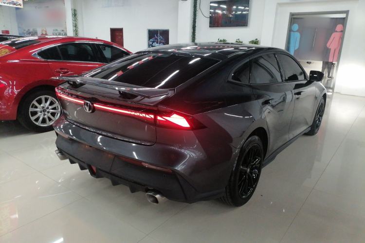 Used Changan UNI-V 2024 1.5T High-Energy Version
