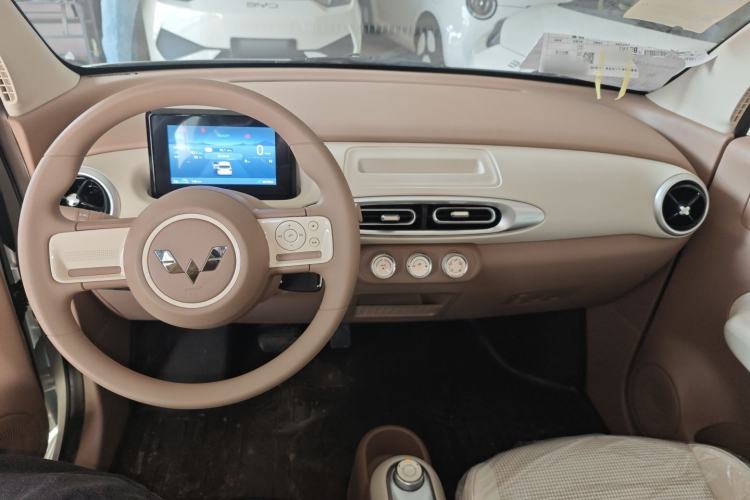 Used Wuling Hongguang MINIEV 2025 Four-Door Version Advanced Edition
