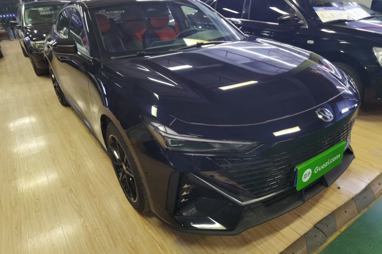 Used Changan UNI-V 2022 1.5T Smart Navigation Version
