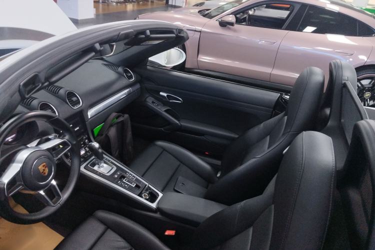 Used Porsche 718 2018 Boxster 2.0T
