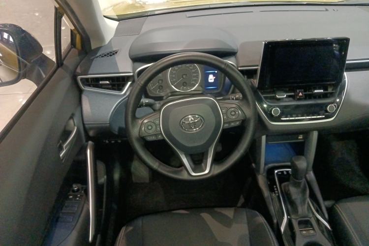 Used Toyota FRONTLANDER 2022 2.0L CVT Luxury PLUS Edition
