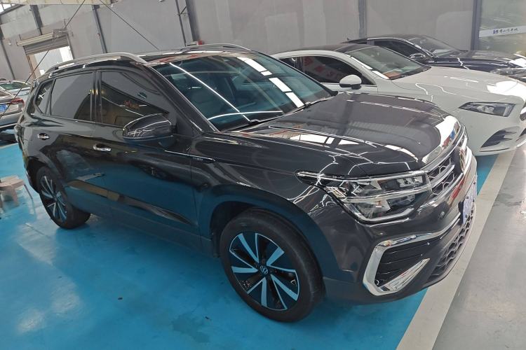 Used Volkswagen Tharu 2023 300TSI Two-Wheel-Drive Moonlight Edition
