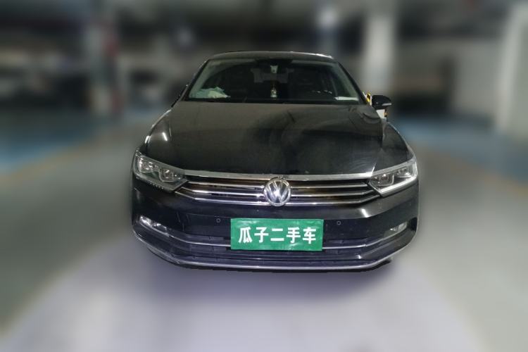 Used Volkswagen Magotan 2017 330TSI DSG Luxury Model
