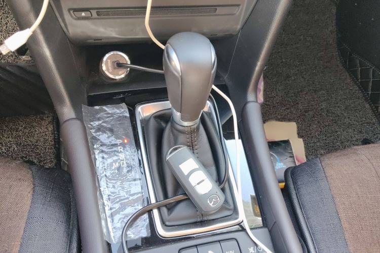 Used Mazda Mazda 3 Axela 2017 Sedan 2.0L Automatic Flagship Model China V Standard
