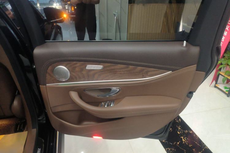 Used Mercedes-Benz E-Class 2023 Facelift E 260 L