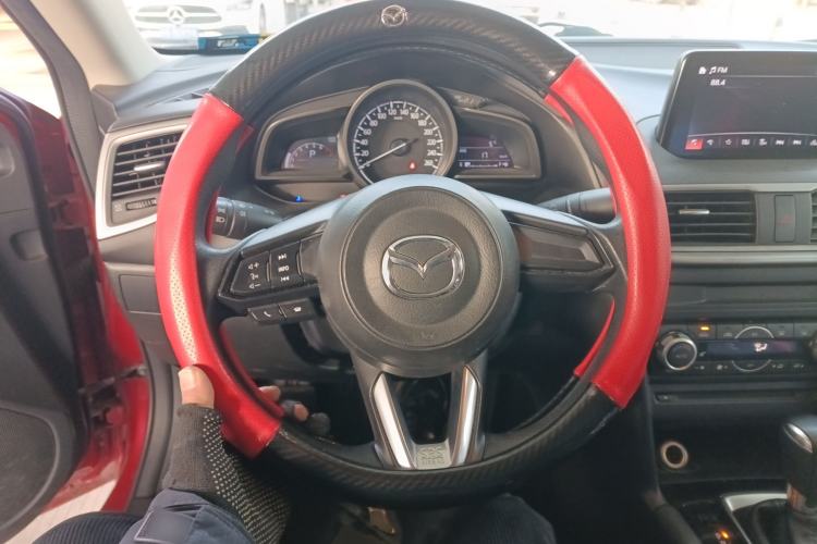 Used Mazda Mazda 3 Axela 2019 Cloud-Controlled Version Sedan 1.5L Automatic Luxury Trim China V Standard