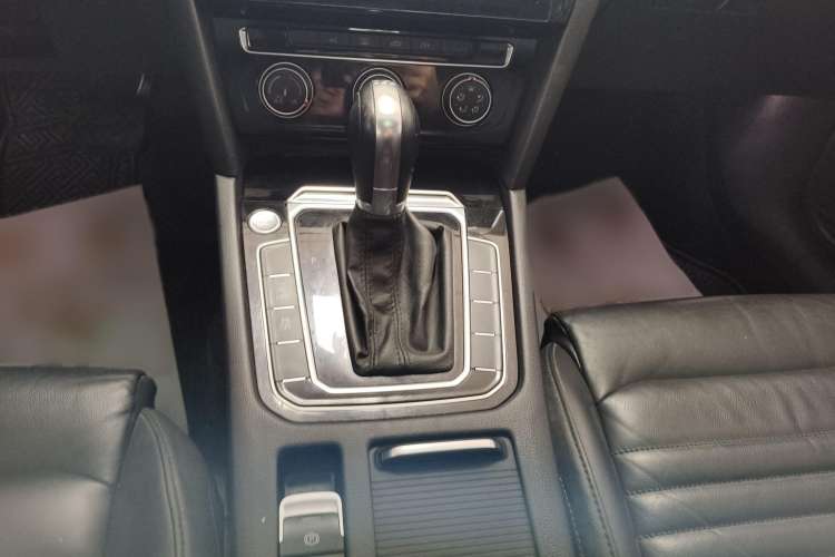 Used Volkswagen Magotan 2018 330TSI DSG Advanced Model
