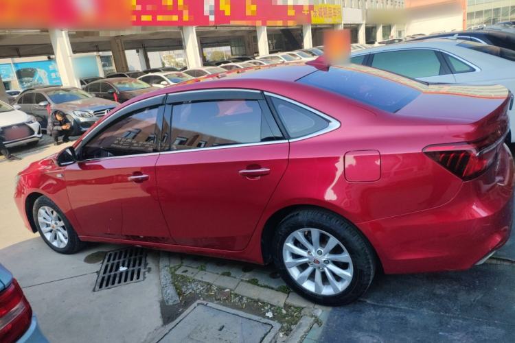 Used Roewe i6 2017 20T Automatic Internet Smart Edition
