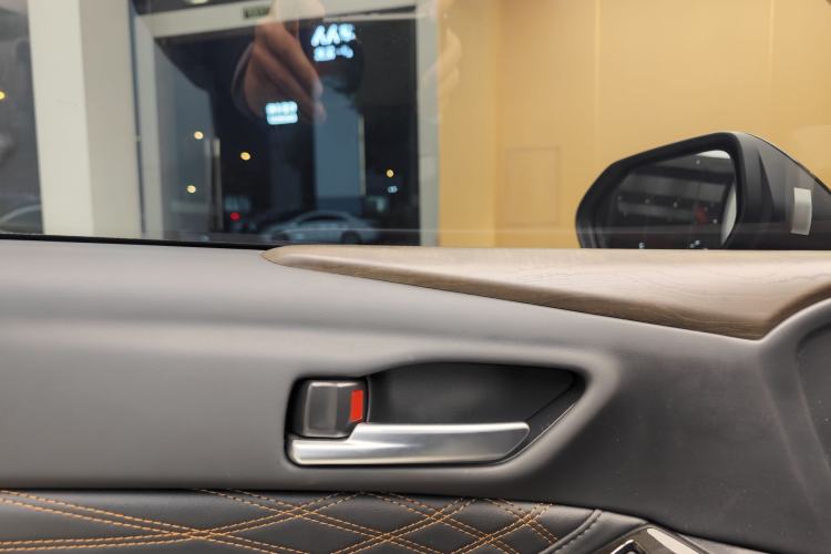 Used Toyota Avalon 2024 2.0L Premium Edition