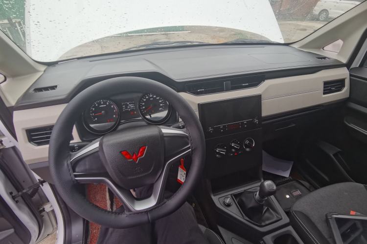 Used Wuling Zhengcheng 2021 1.5T Manual Comfort Version
