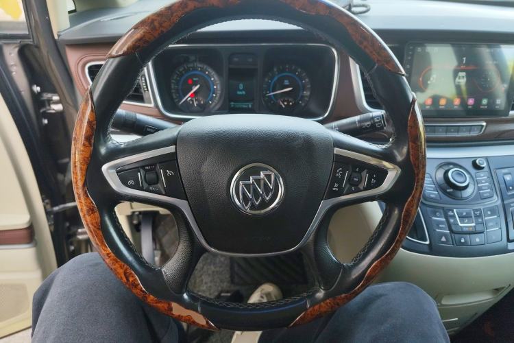 Used Buick GL8 2014 2.4L LT Luxury Business Executive Edition
