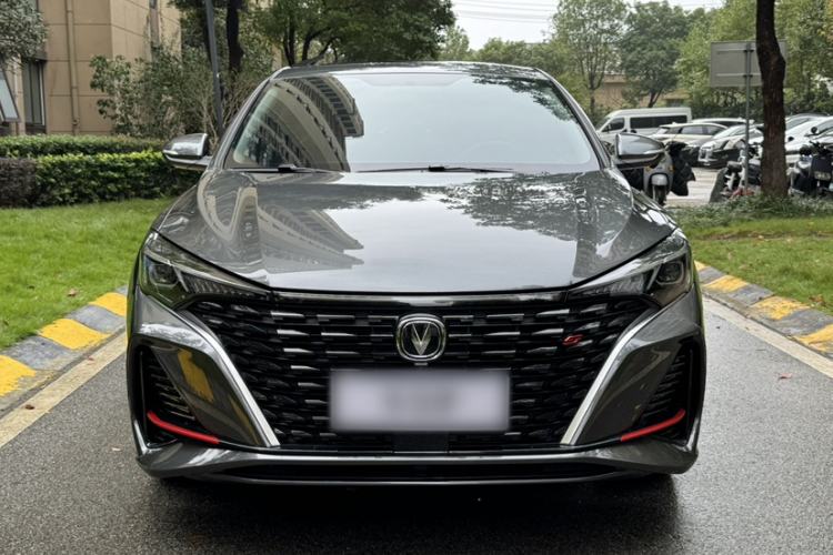 Used Changan Eado 2024 PLUS Blue Whale NE 1.4T GDI DCT High-Energy Edition
