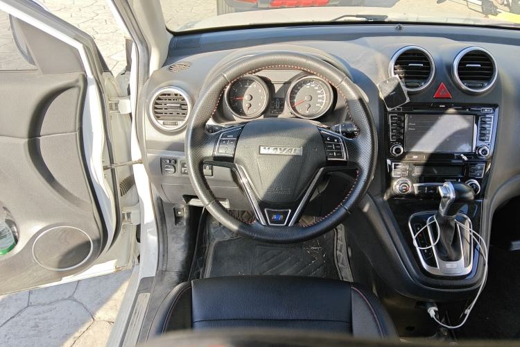 Used Haval H6 2016 Upgraded Model 1.5T Automatic Two-Wheel Drive Elite Version
