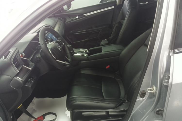 Used Honda Civic 2016 220TURBO CVT Luxury Edition
