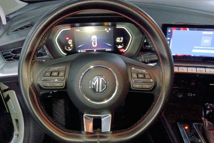 Used MG 5 2022 180 DVVT CVT Youth Luxury Edition
