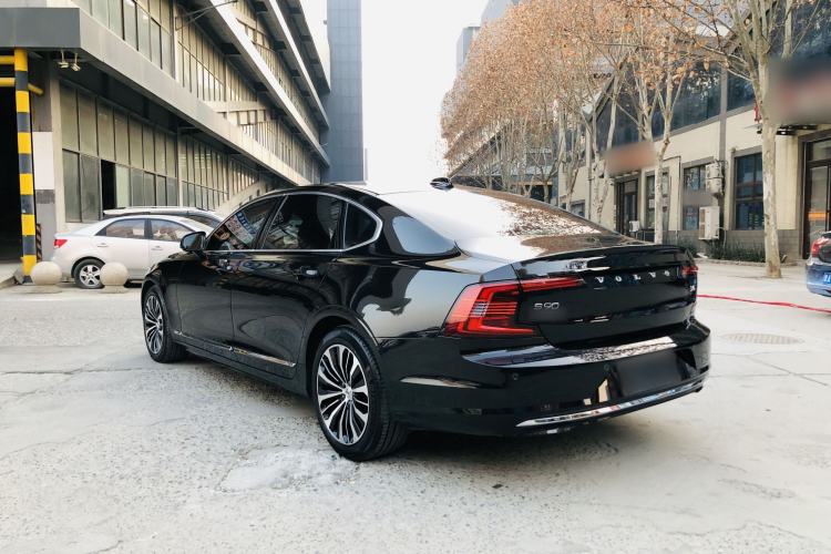 Used Volvo S90 2024 B5 Zhiyi Luxury Edition